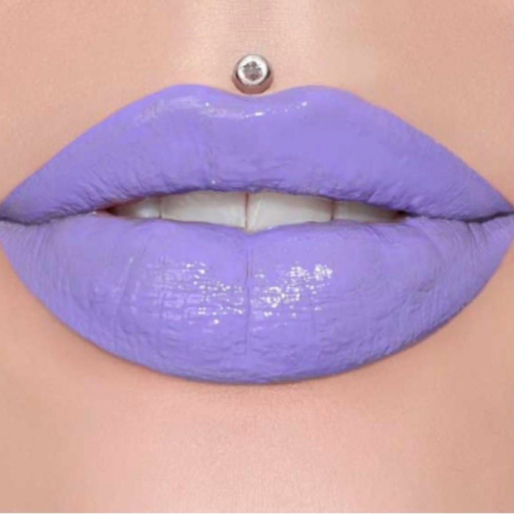 Jeffree Star Vibrant Purple Lip gloss